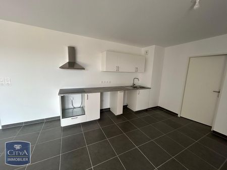 Location Appartement 3 pièces 62m² PORT DE BOUC 13110 - Photo 3