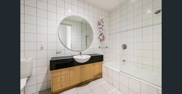 BEACHSIDE THREE BEDROOM TOWNHOUSE - Photo 1