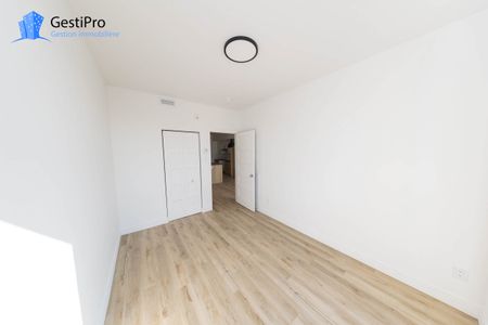 585 St-Bonaventure - Photo 3