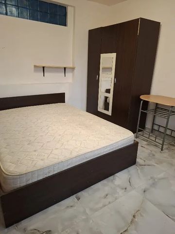 P.F. Garsonieră la parter vilå Centru, lânga UMF N.Leon - Photo 2
