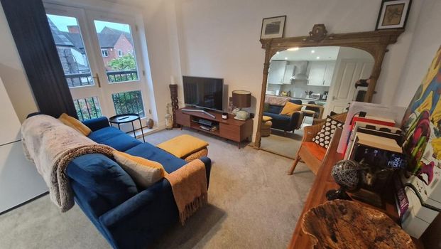 2 bedroom flat to rent - Photo 1