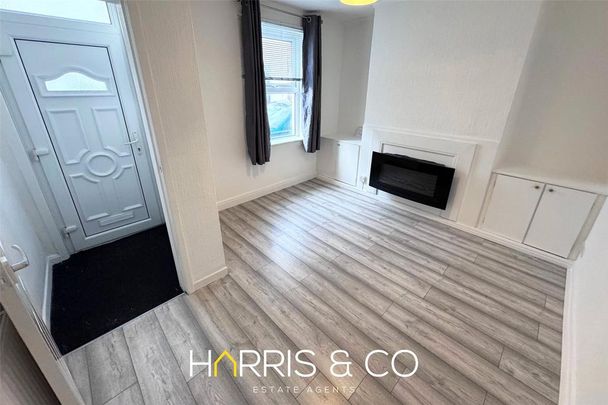 2 bedroom terraced house to rent - Photo 1