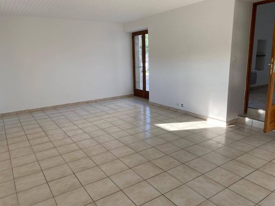 Location appartement 4 pièces 74.35 m² à Aubenas (07200) - Photo 1