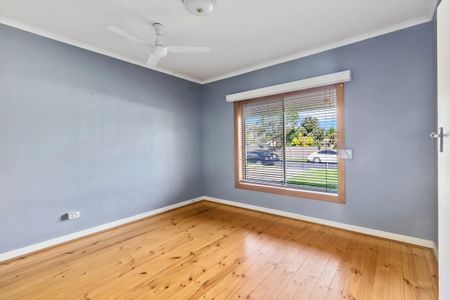 3 Richard Street, Modbury SA 5092 - House For Rent | Domain - Photo 3