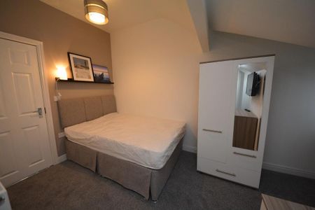 1 bedroom in a house share to rent - Photo 5