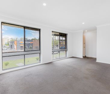 30 Chifley Street, East Maitland NSW 2323 - House For Rent | Domain - Photo 5