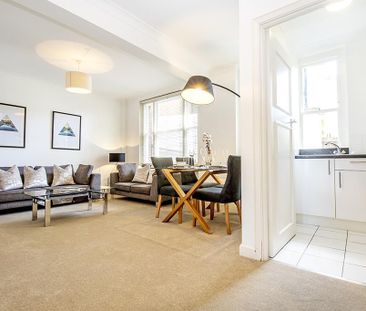 ONE BEDROOM APARTMENT TO LET HILL STREET MAYFAIR W1 - Photo 6