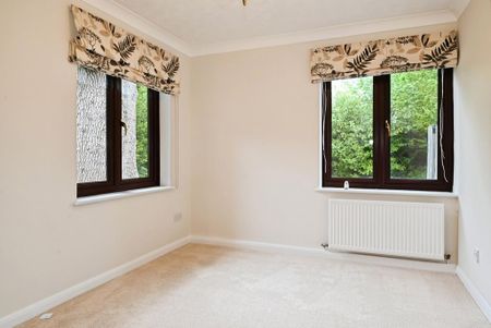 3 bedroom detached house to rent - Photo 4
