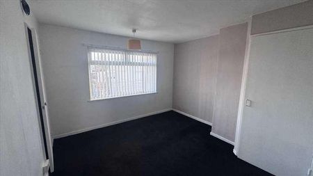 Brook Hey Walk, Kirkby, L33 - Photo 4