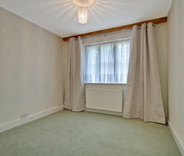 4 Bed Maisonette, The Woodlands, HA1 - Photo 5