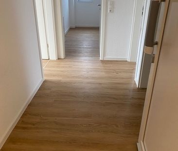 Erstbezug noch 1 moderne OG Wohnung im schicken Neubau mit 4 Wohnungen - Photo 2