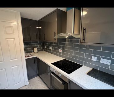 1 Bed Flat, Armoury Road, SE8 - Photo 4