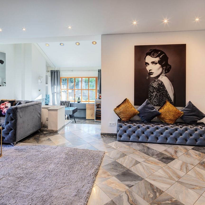 Luxury mansion half for rent with garden - Foto 1