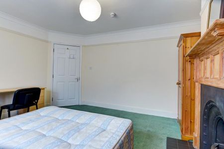 6 bedroom house to rent - Photo 2