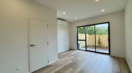 Your New Beginning in Māngere Bridge – Fresh, Functional & Fantastic - Photo 4