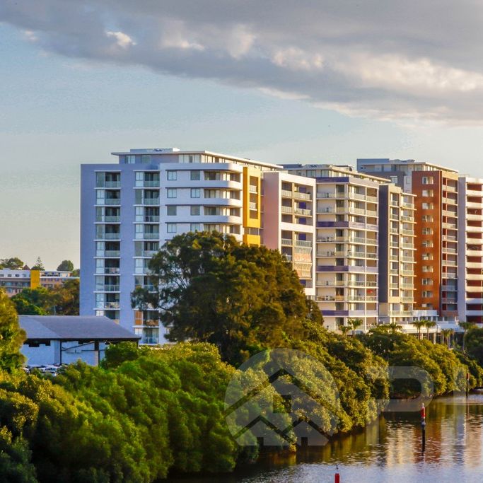 Riverside Luxury 2 bed room +2 bath Apartment in Parramatta For Lease Now! - Photo 2