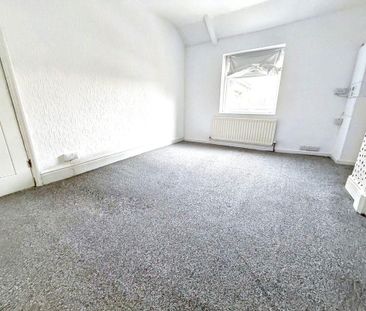 Pemberton Bank, Easington Lane, Houghton Le Spring, Tyne and Wear, ... - Photo 6