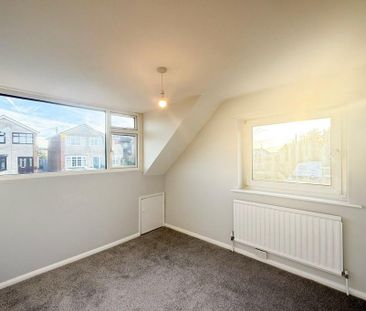 3 bedroom semi-detached house to rent - Photo 6