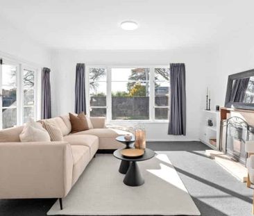 Stunning Three Bedroom in Fairfield - Photo 2