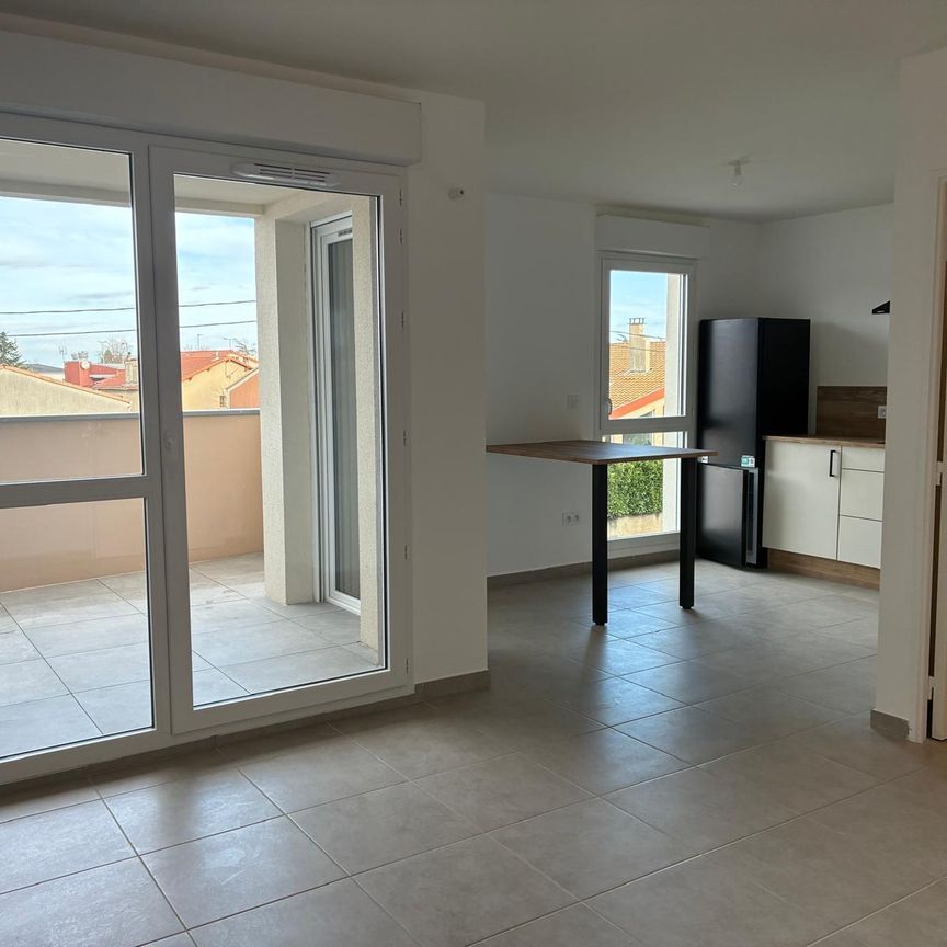 Location Appartement 1 pièce 34m² VALENCE 26000 - Photo 1