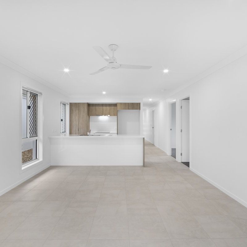 Brand New Family Home! - Photo 1