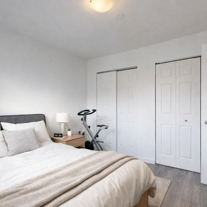 STUDIO LIBRE IMMÉDIATEMENT AU 2515 AVENUE DU COLISÉE (LIMOILOU) - Photo 1