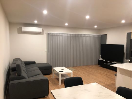 Noble Park - Photo 1