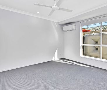 BRAND NEW DUPLEX- AVAILABLE NOW! - Photo 3