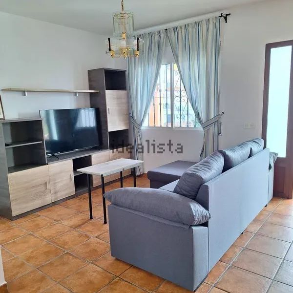 Alquiler de casa o chalet independiente en Camino Jarazmín, 30 - Photo 1