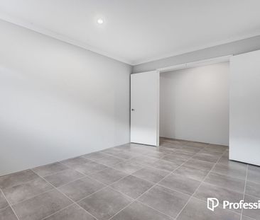 Spacious Family Living in a Sought-After Treeby - Photo 3