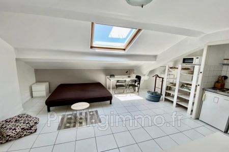 Centre-ville, Location appartement 1 pièce 26 m² - Photo 2