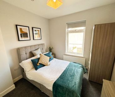 1 bedroom in a house share to rent - Photo 4