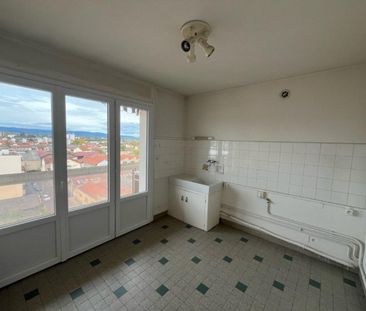 A LOUER - APPARTEMENT ROANNE SECTEUR GARE - Photo 3