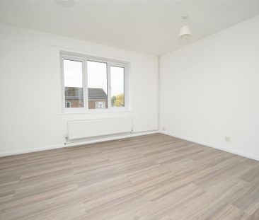 2 bedroom maisonette to rent - Photo 4