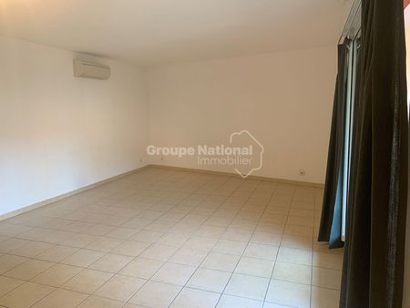 Appartement T3 "CARRE NOTRE DAME" NIMES, - Photo 2