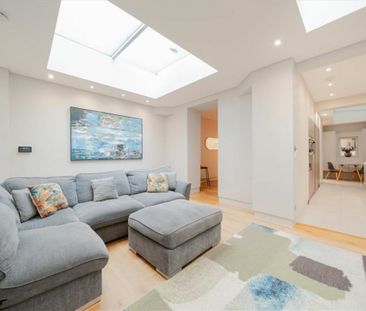 Queen's Gate Mews - Photo 3