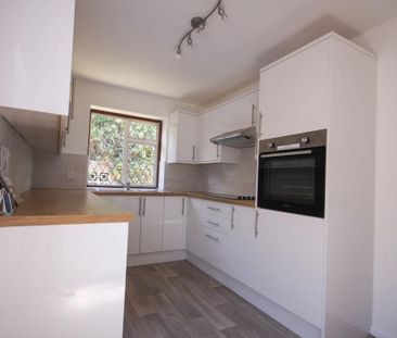 3 bedroom bungalow to rent - Photo 2