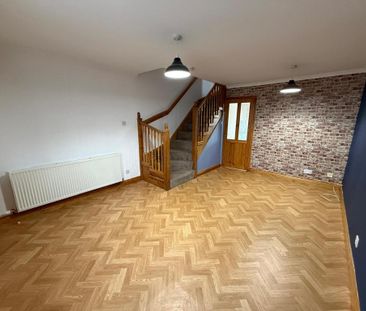 2 bedroom terraced house to rent - Photo 2