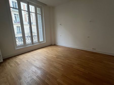 LOCATION APPARTEMENT PARIS 17 3 PIECES - Photo 4