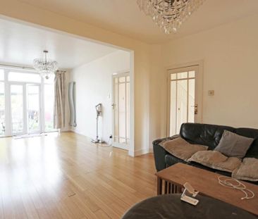 4 bedroom semi-detached house to rent - Photo 3