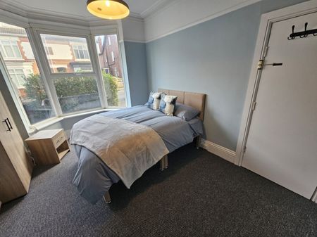 1 bed House Share - To Let - Photo 4