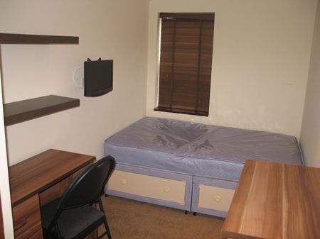 175 Tiverton Road - Photo 3