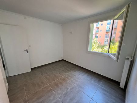 Location appartement 4 pièces, 75.29m², Nîmes - Photo 5