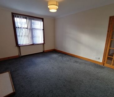 9C Moncur Crescent, Coldside, Dundee - Photo 2