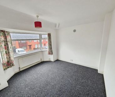 3 bedroom end of terrace house to rent - Photo 3