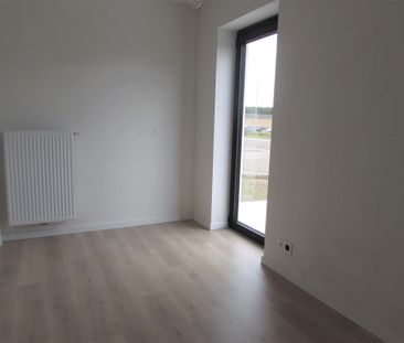 Prachtig gelijkvloers appartement met 2 slaapkamers en terras - Photo 3