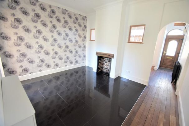 3 bedroom terraced house to rent - Photo 1