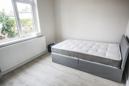 One-Bedroom House share - Photo 3