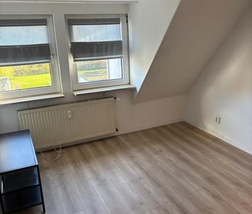 Helle 2-Zimmer Wohnung im 2. OG in Fürth-Unterfarrnbach - Foto 1