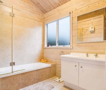 12 Princess Maria Place, Royal Heights - Photo 2